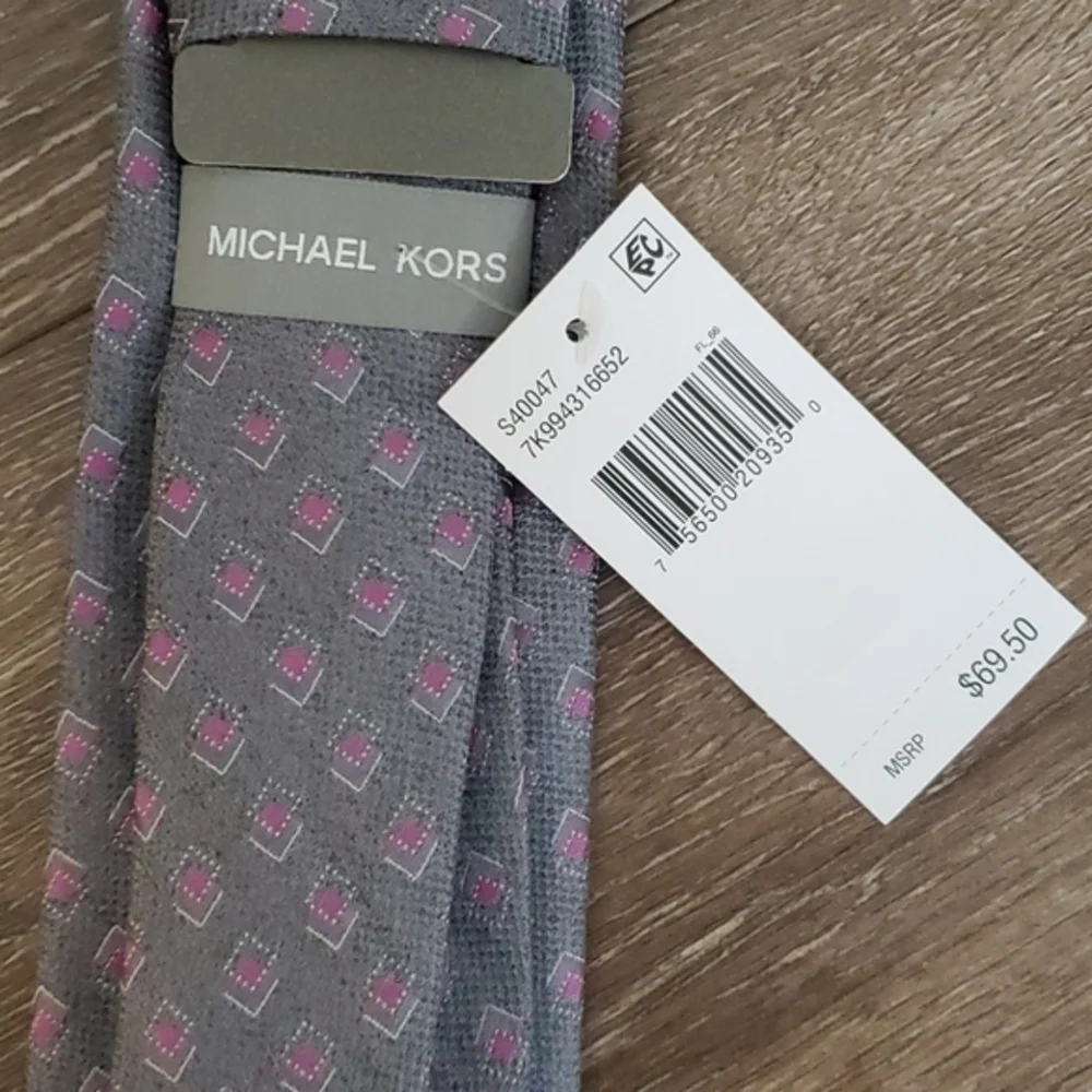 Michael KORS Gray & Pink / Purple Asymmetrical Square‎ Tie NWT